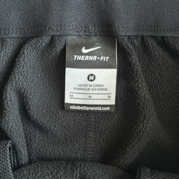 ✨Host Pick✨Nike | Therma-Fit Sweatpants - Picture 4 of 6
